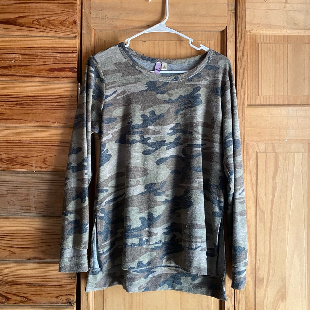 Alya Camo Long Sleeved Top
